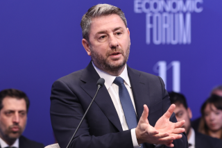Ανδρουλάκης στους Δελφούς: «Ο πρωθυπουργός επέτρεψε το πάρτι διαφθοράς στον ΟΠΕΚΕΠΕ - Είναι αμετανόητοι»